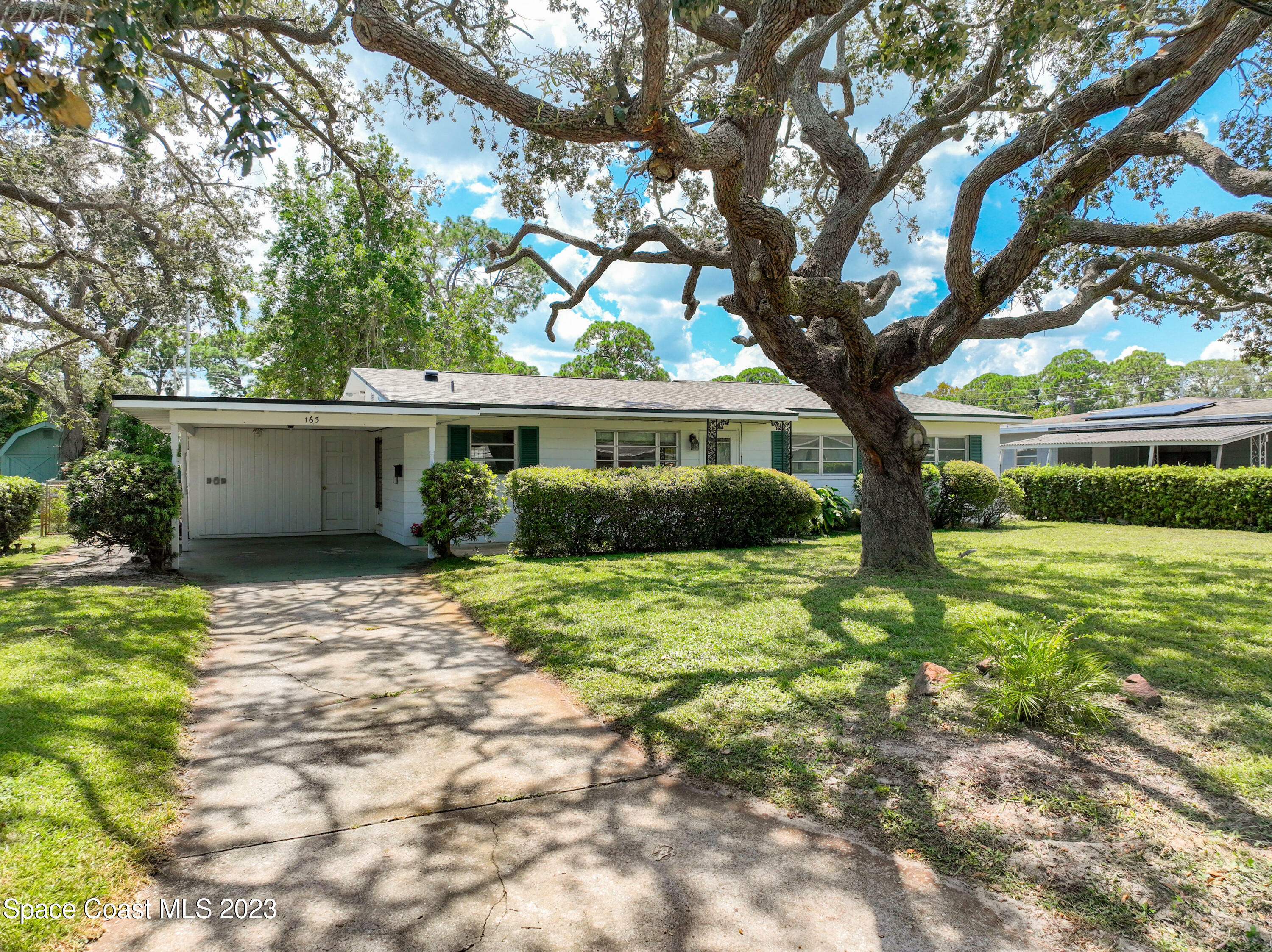 Property Photo:  163 Park Lane  FL 32780 