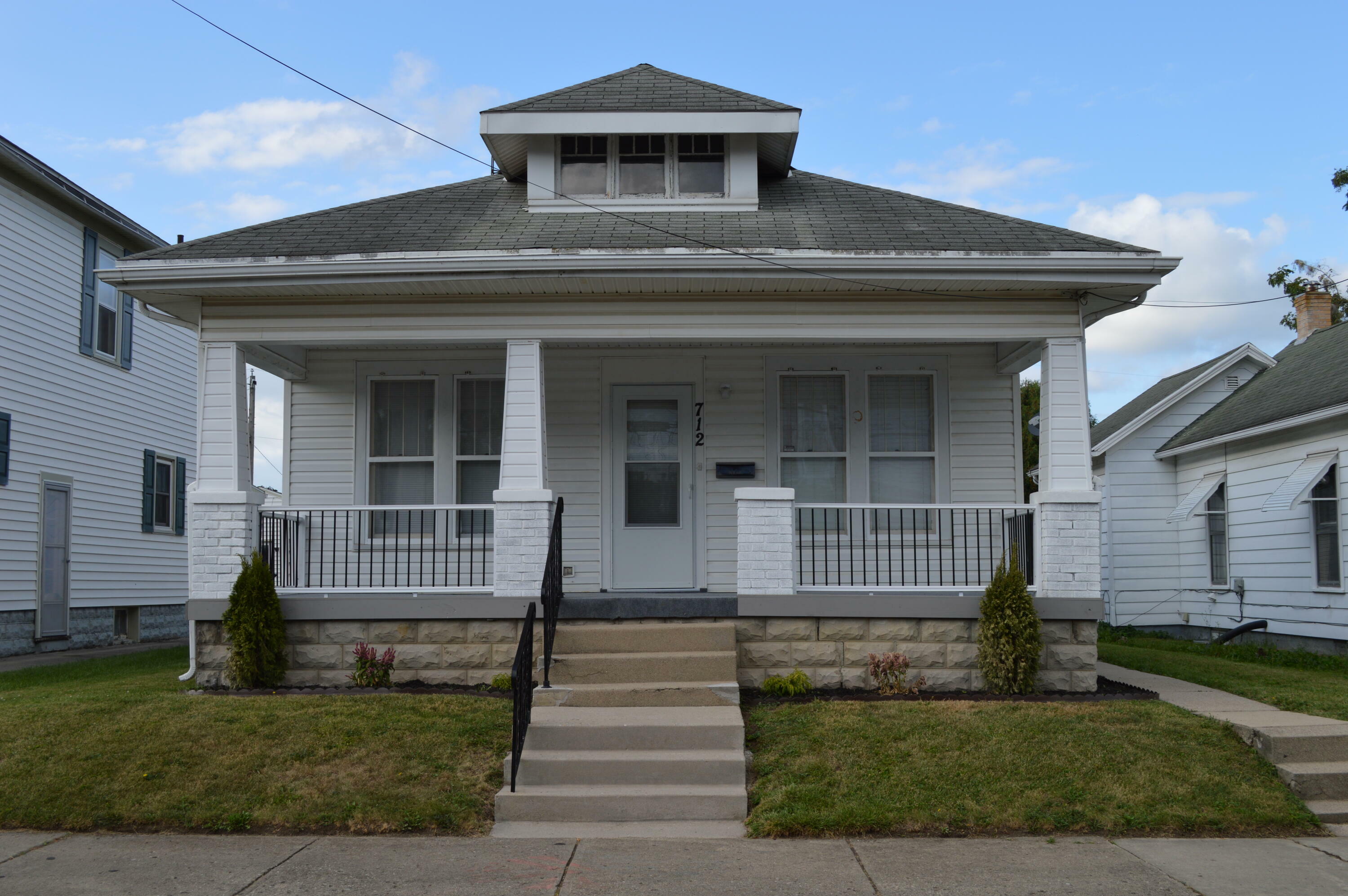 Property Photo:  712 Young Street  OH 45356 