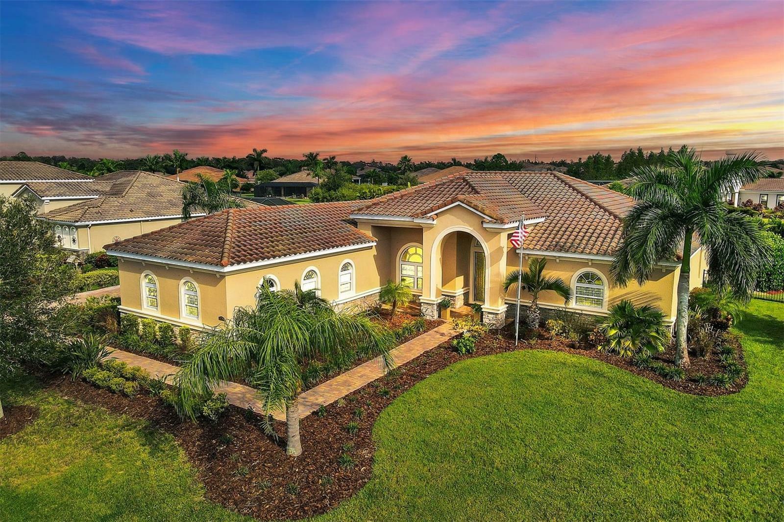 Property Photo: 16708 1st Avenue E FL 34212