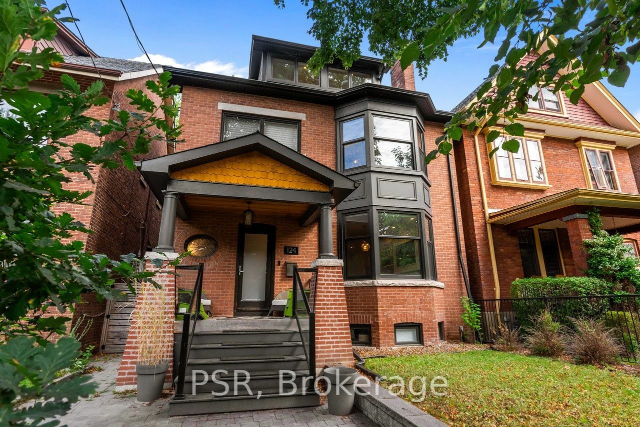 Property Photo: 124 Grenadier Rd ON M6R1R4