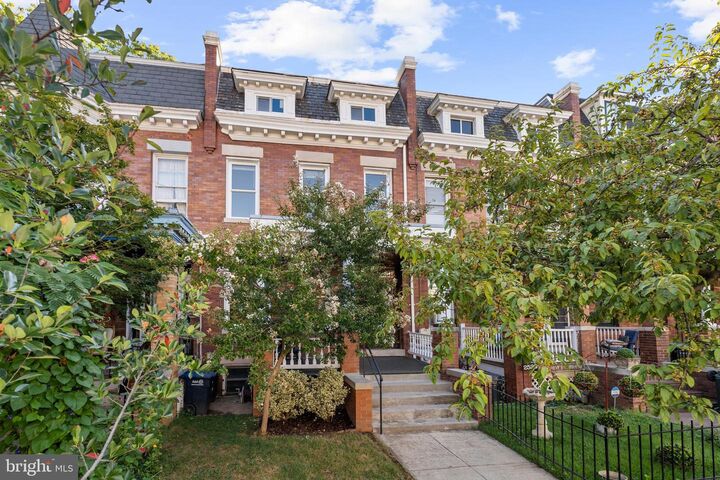 2525 12th Street NW  Washington DC 20009 photo