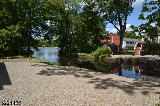 Property Photo: 132 E Shawnee Trl NJ 07885