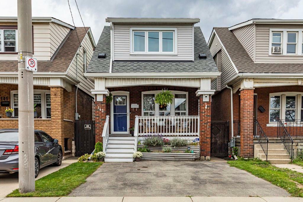 Property Photo: 143 Connaught Avenue N ON L8L6Z2