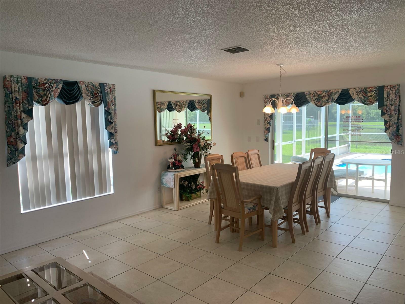 Property Photo:  1624 Brook Hollow Drive  FL 32824 