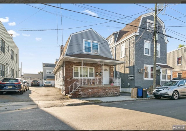 Property Photo:  375 North 10th Street  NJ 07109 