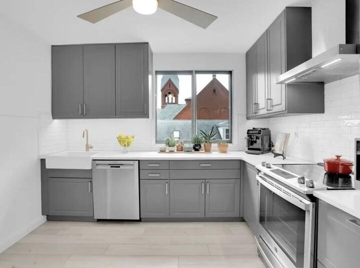 Property Photo:  8 Ashland St 3L  MA 01609 