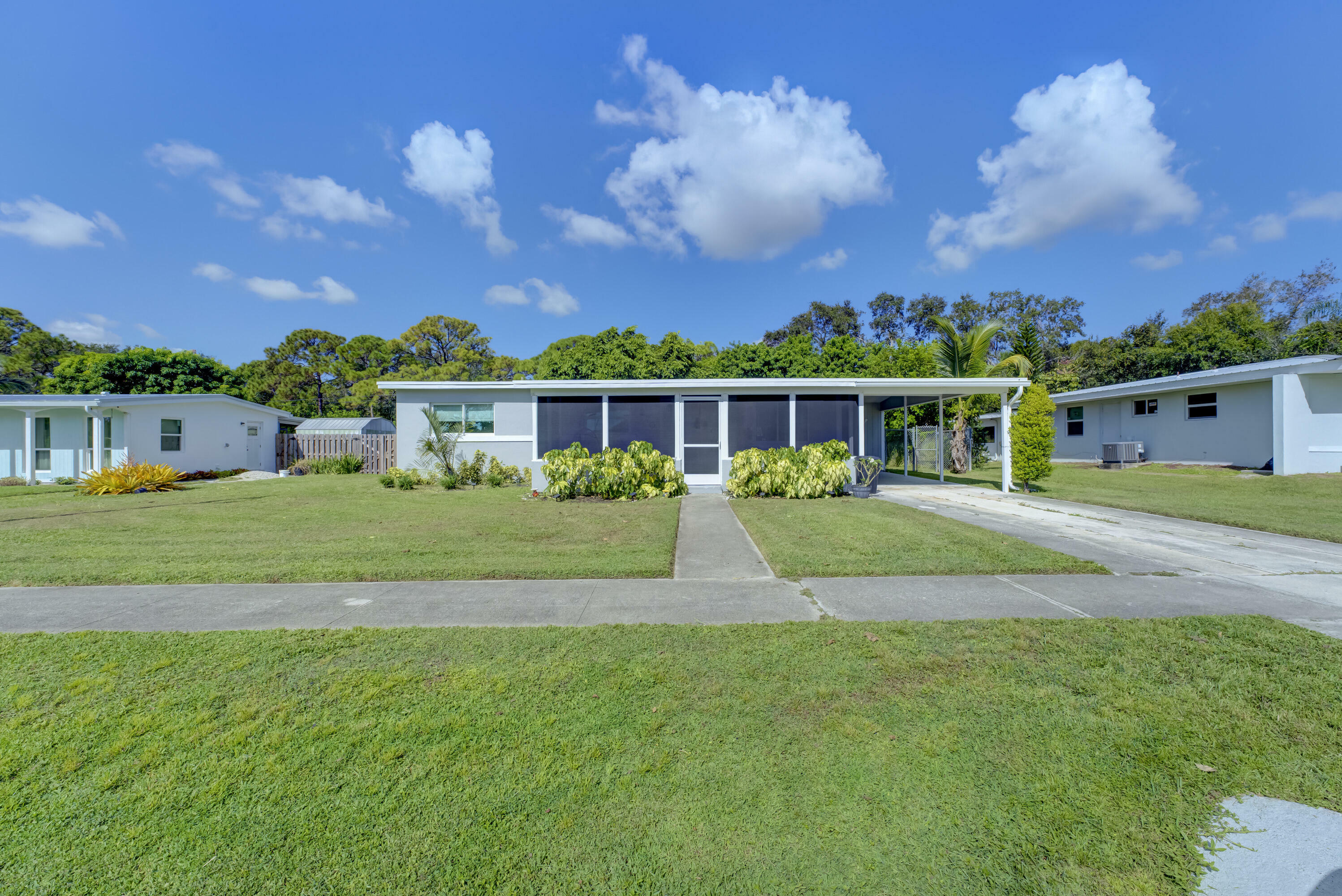 Property Photo:  270 Banyan Drive  FL 34952 