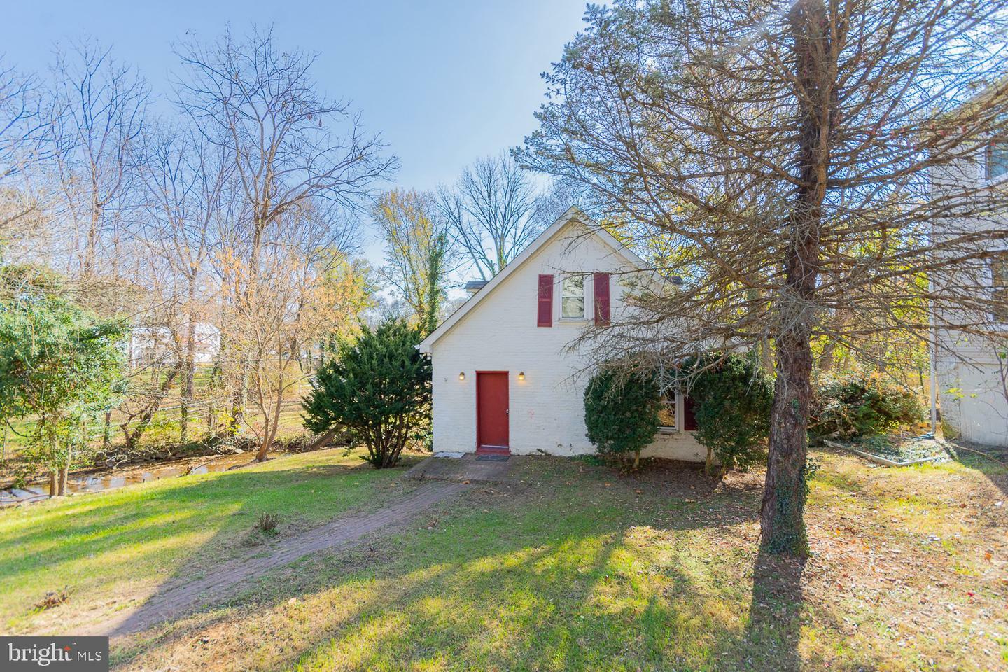 Property Photo: 519 W Washington Street WV 25414