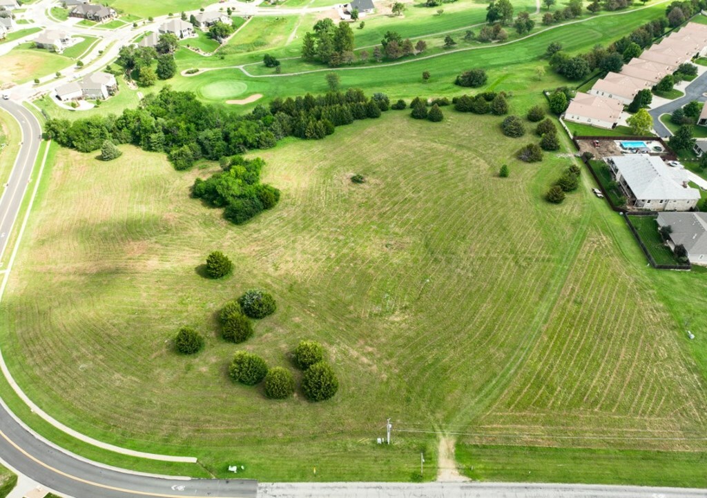 Property Photo: B1 L10 Cedar Point Pl KS 67401