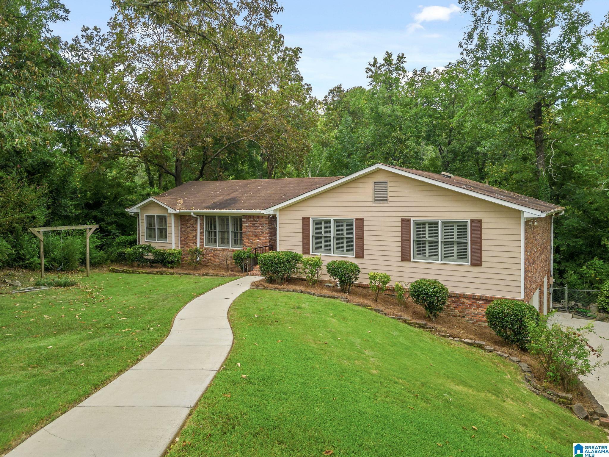 Property Photo:  3412 Wellford Circle  AL 35226 