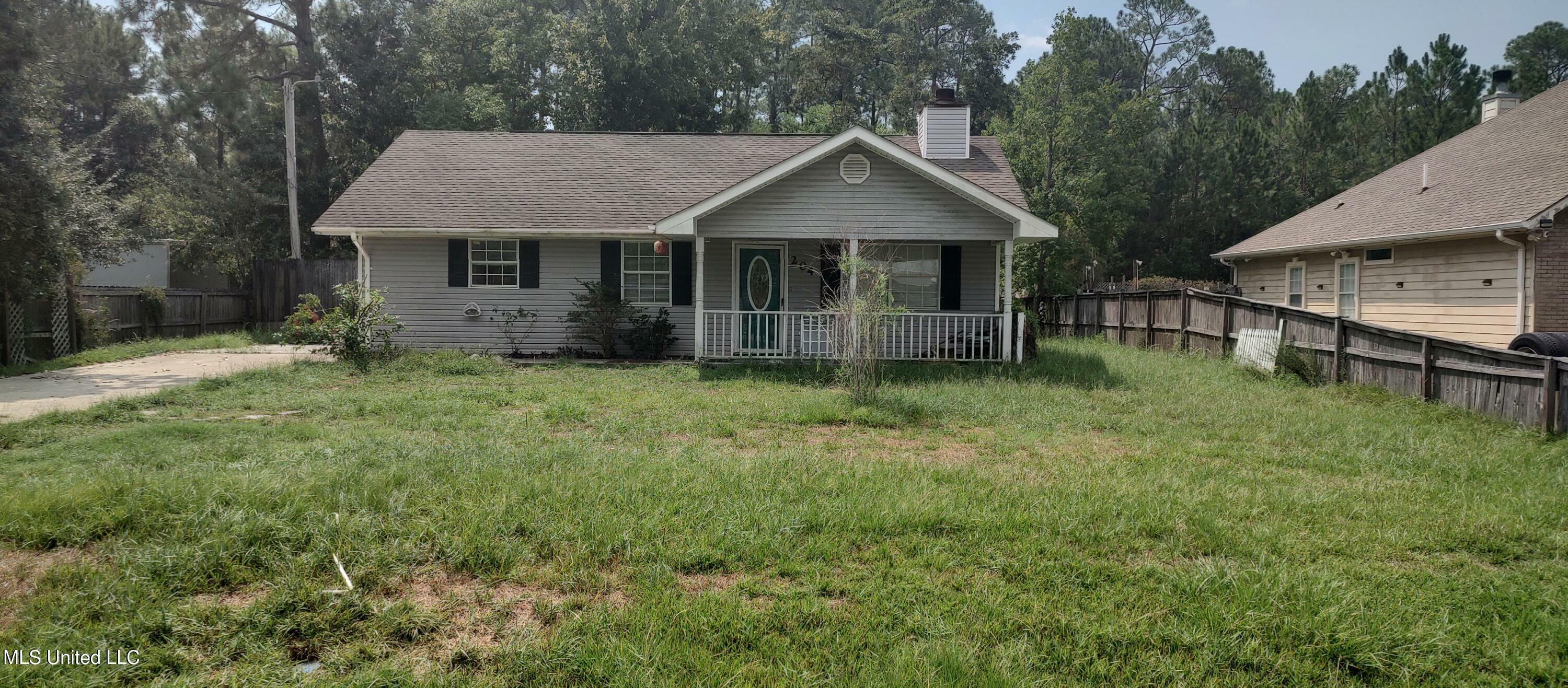 Property Photo:  204 Old Spanish Trail  MS 39576 