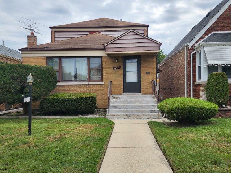 Property Photo:  8219 S Fairfield Avenue  IL 60652 