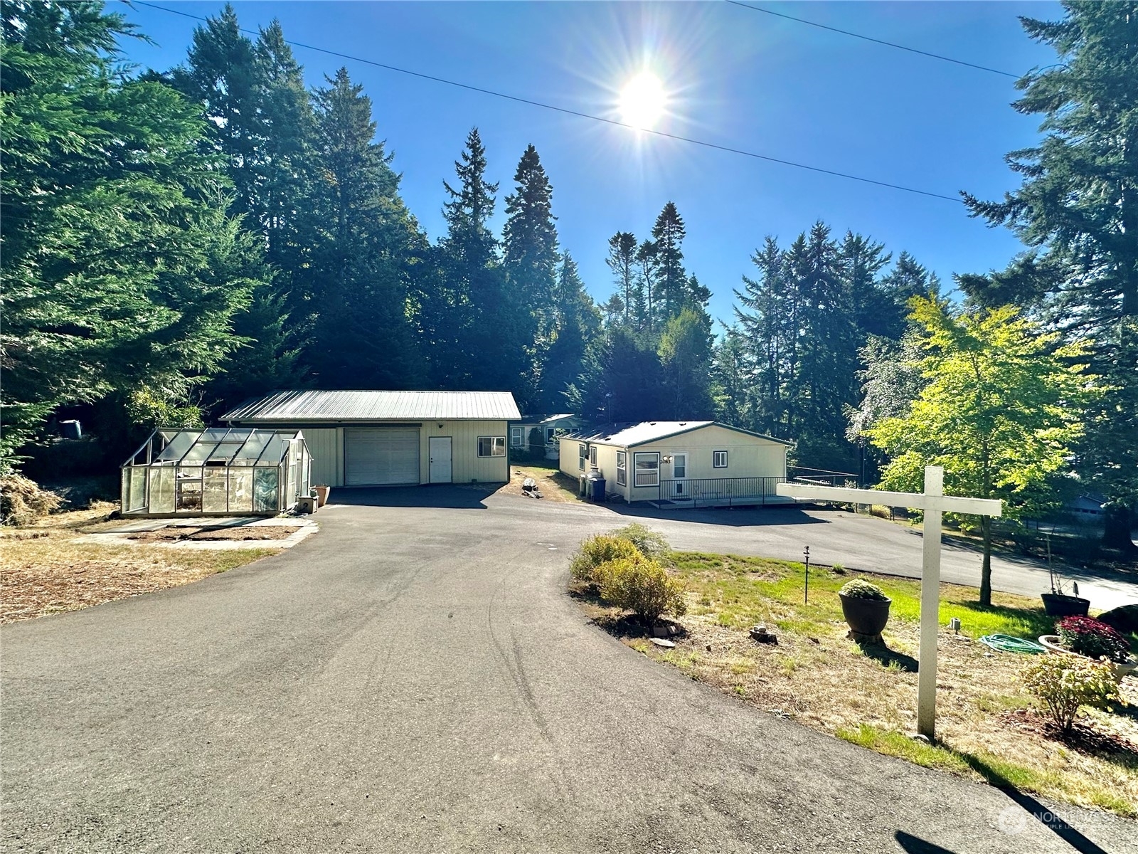 Property Photo:  2083 Gull Way  WA 98282 