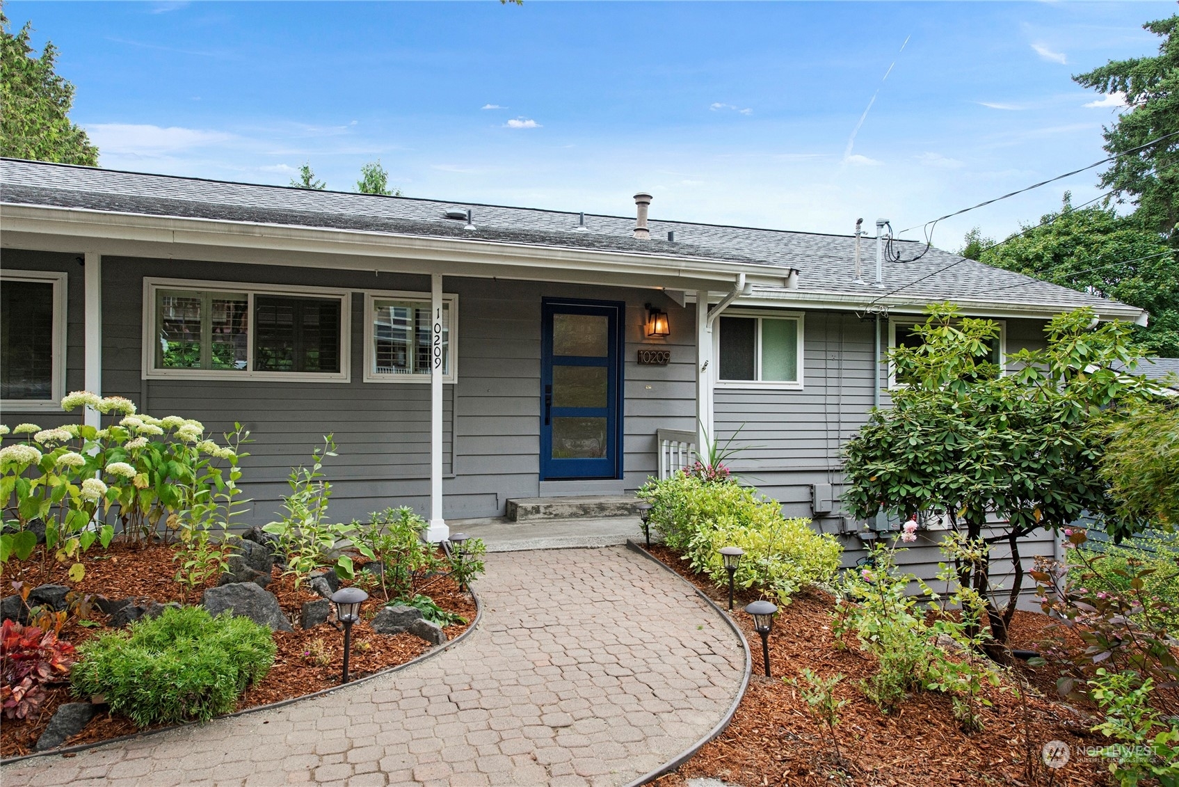 Property Photo:  10209 NE 198th Street  WA 98011 