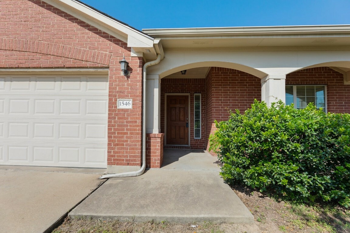Property Photo: 1546 Haynie Bend TX 78665