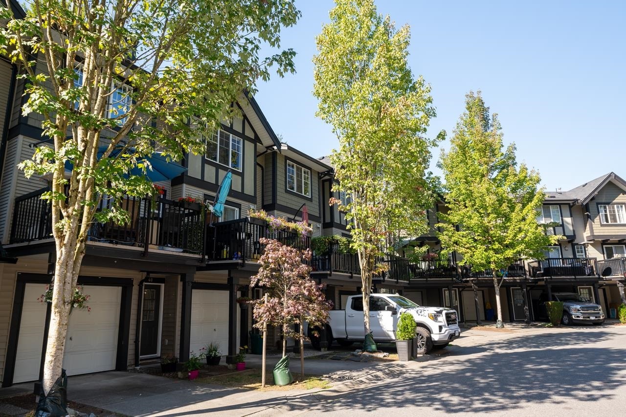 Property Photo: 20176 68 Avenue 40 BC V2Y2X7