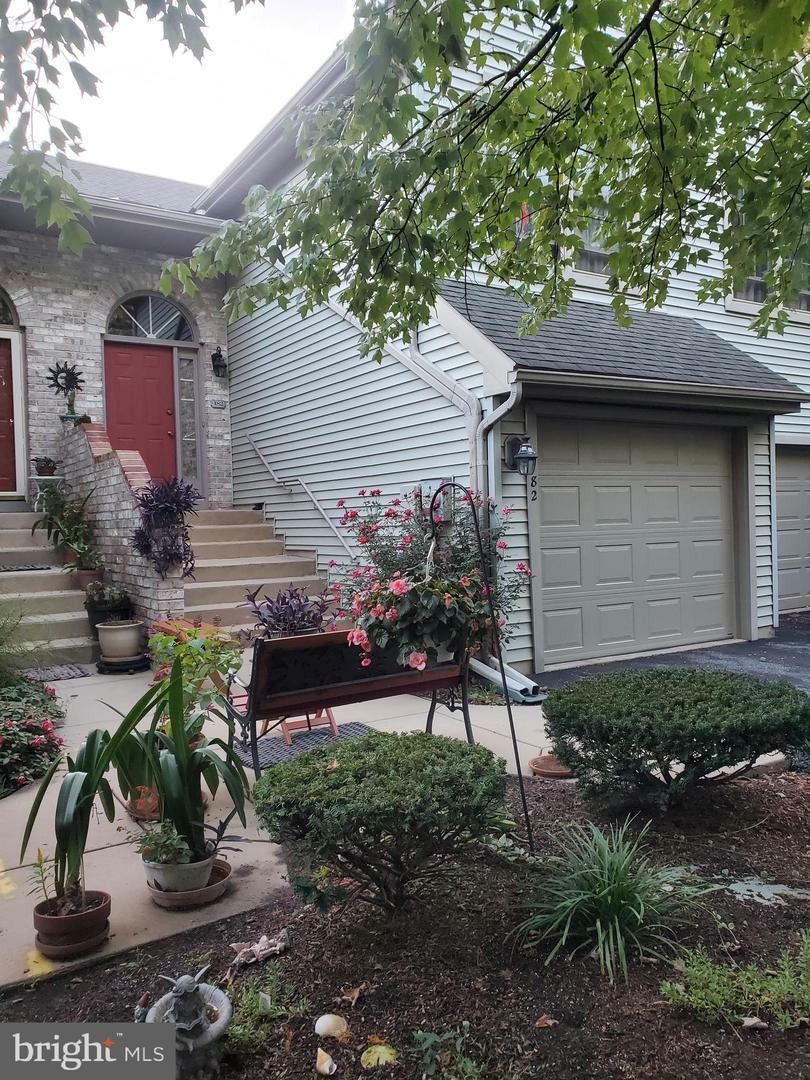 Property Photo: 182 Crescent Drive PA 17033