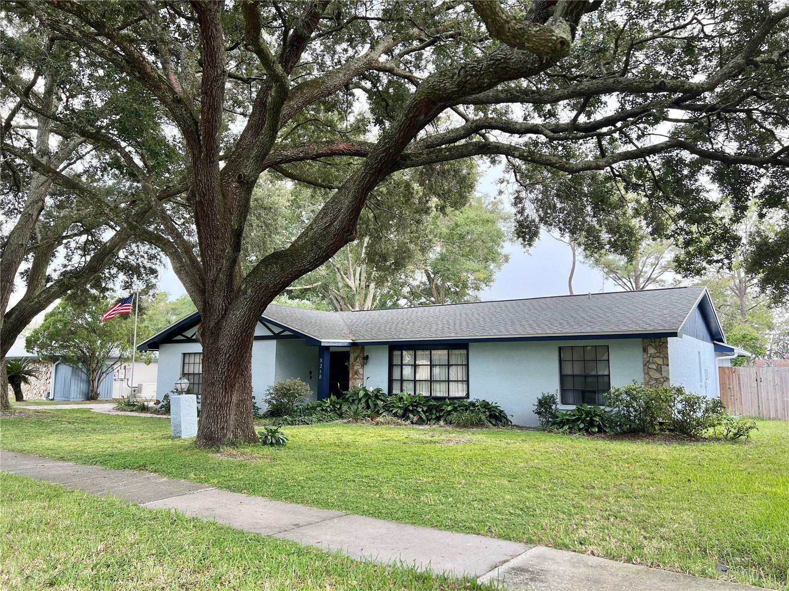 Property Photo:  9218 Knights Branch Street  FL 33637 