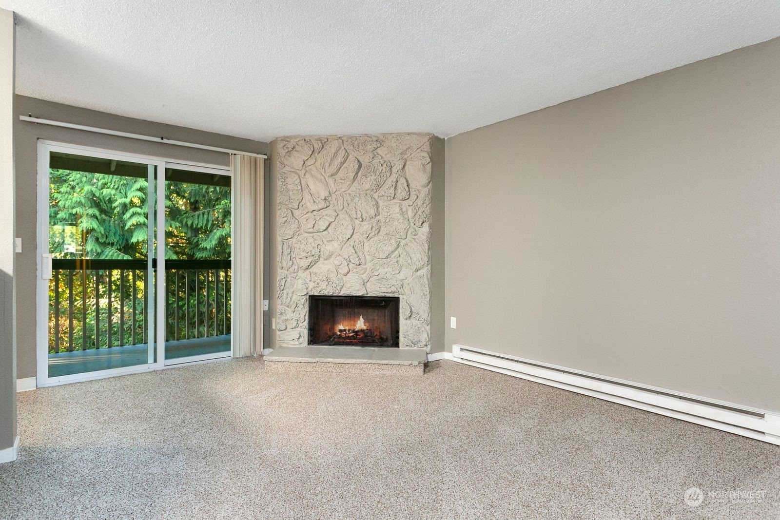 Property Photo: 429 S 321st Place E7 WA 98003
