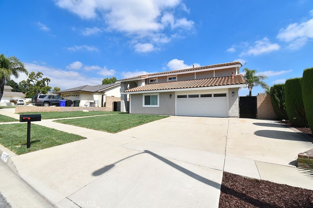 Property Photo:  1676 Lakewood Avenue  CA 91784 