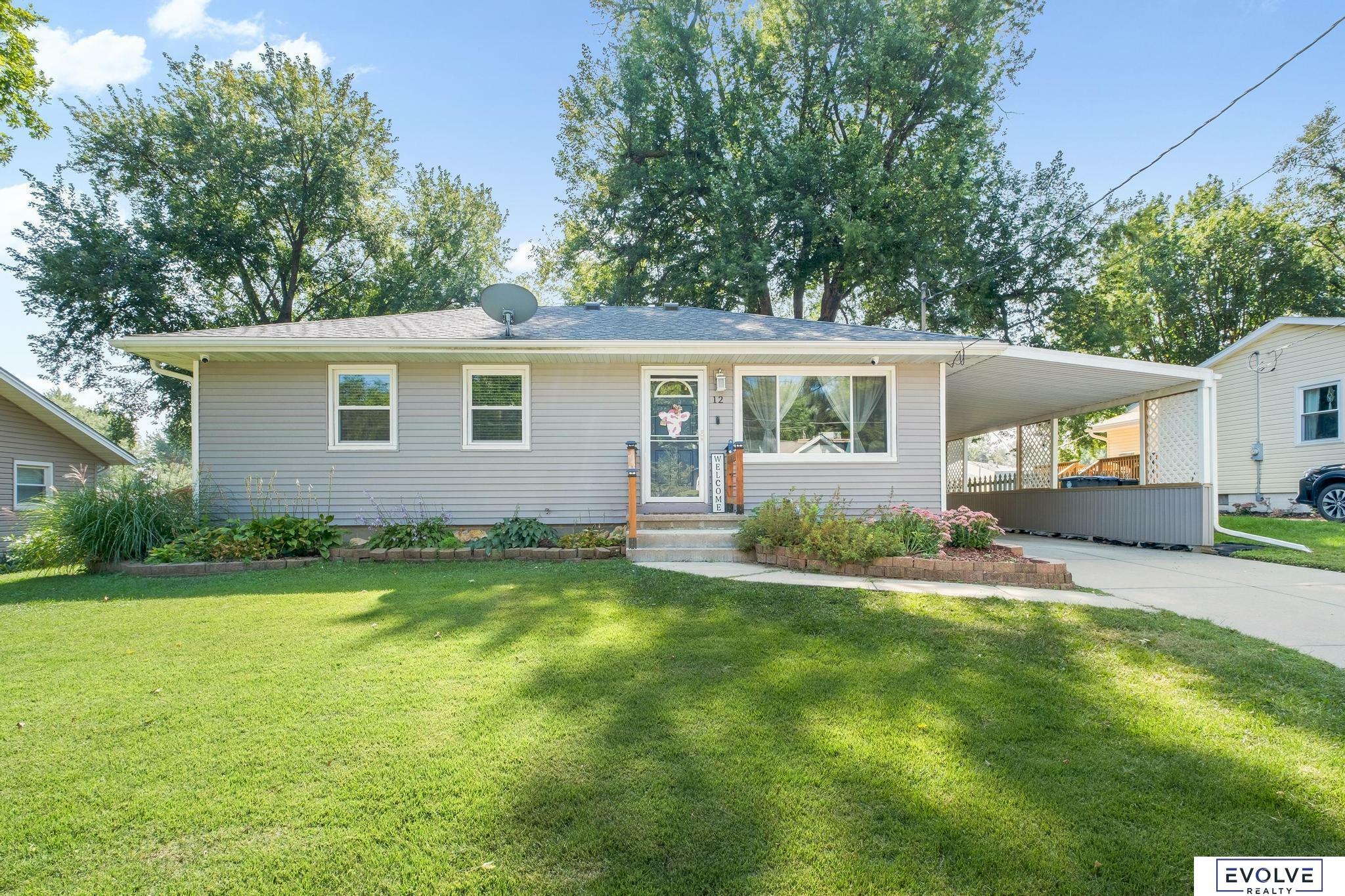 Property Photo:  12 Arnold Avenue  IA 51503 