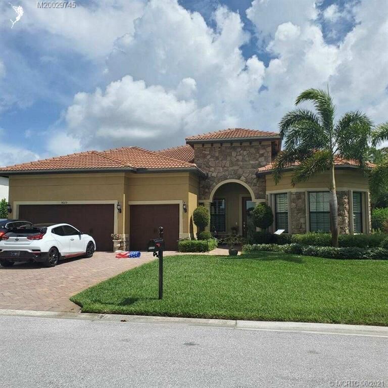 Property Photo: 5025 SW Sensation Street FL 34990
