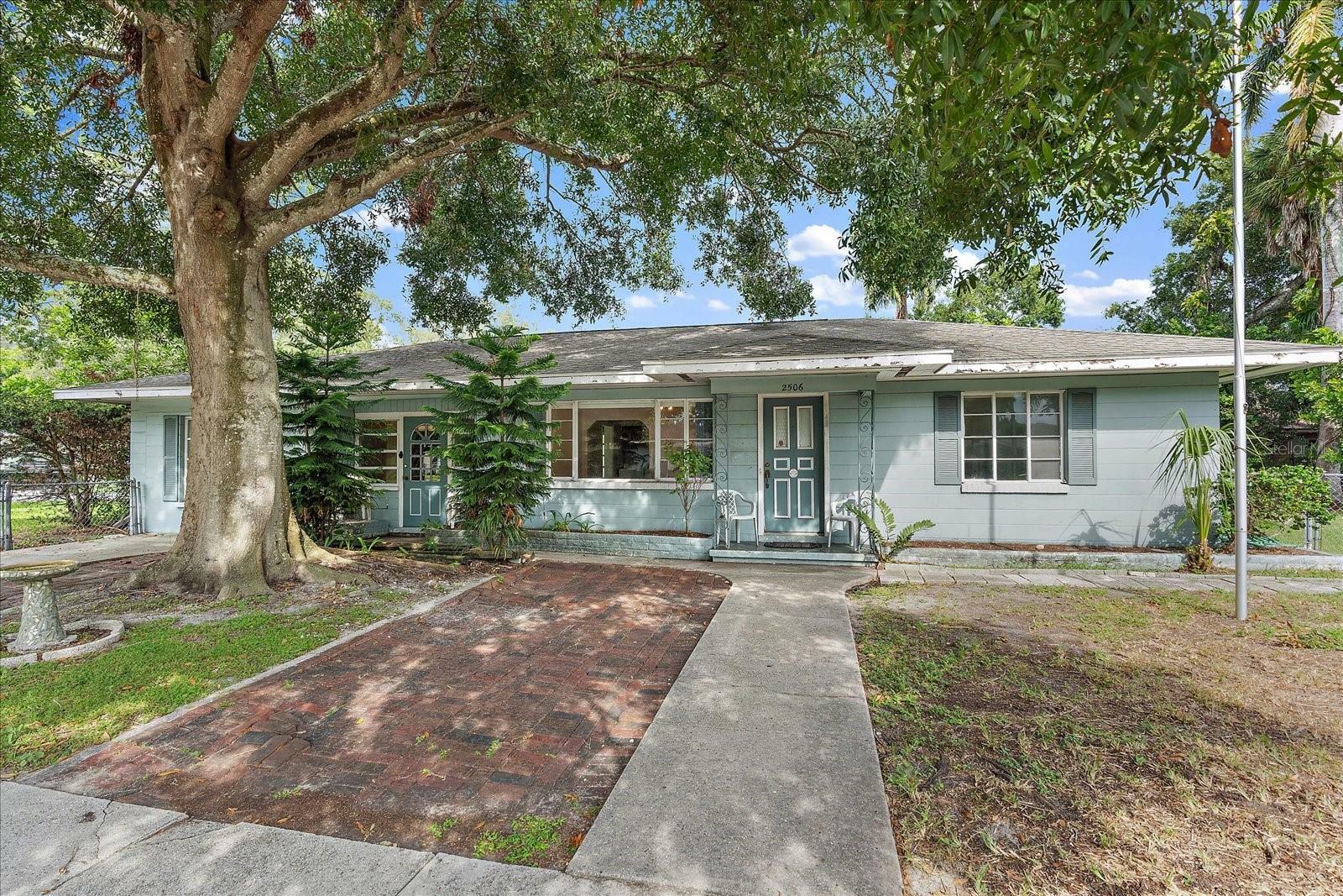 2506 18th Avenue W  Bradenton FL 34205 photo