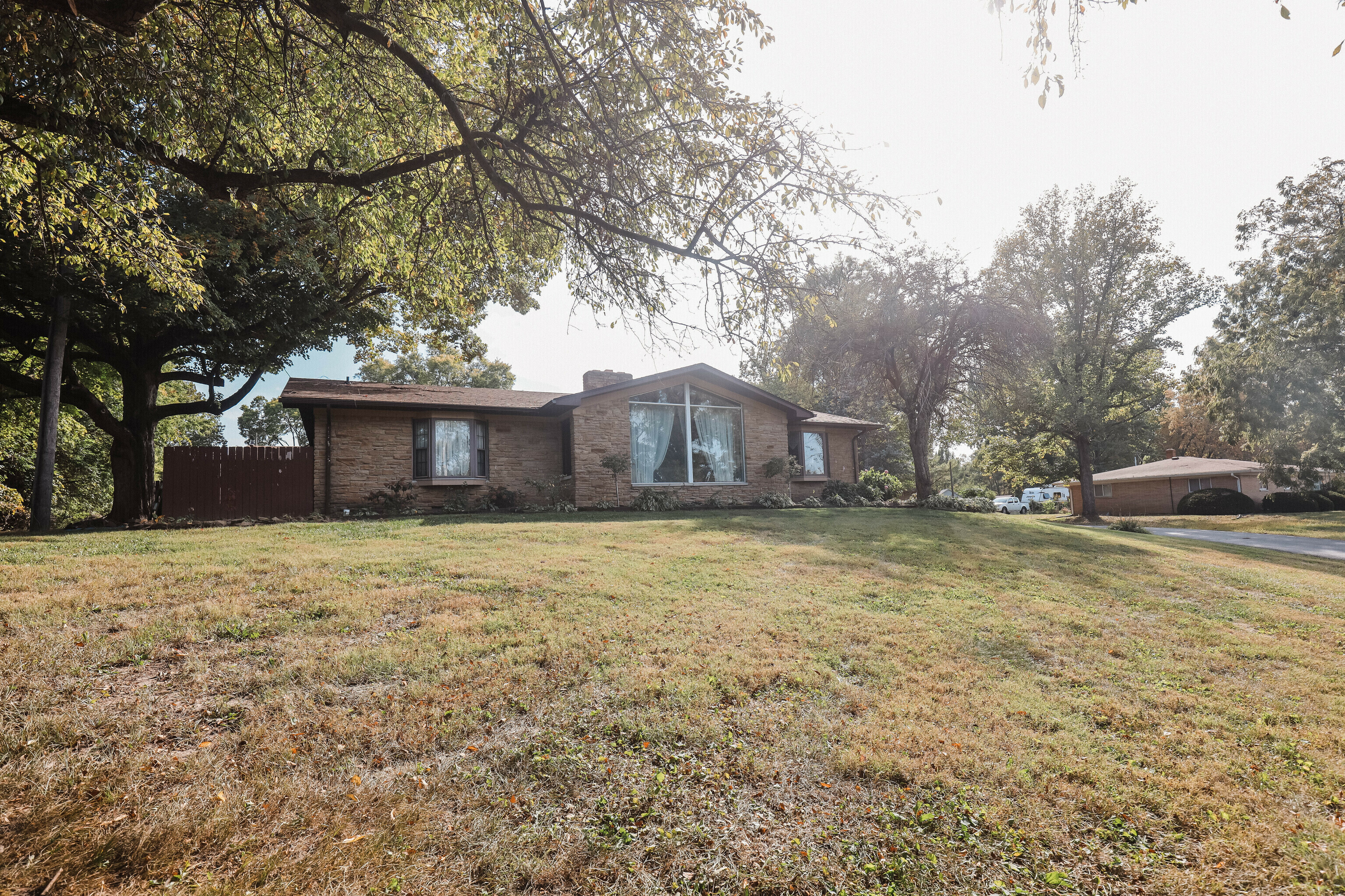 Property Photo: 809 W Main Street IN 46142