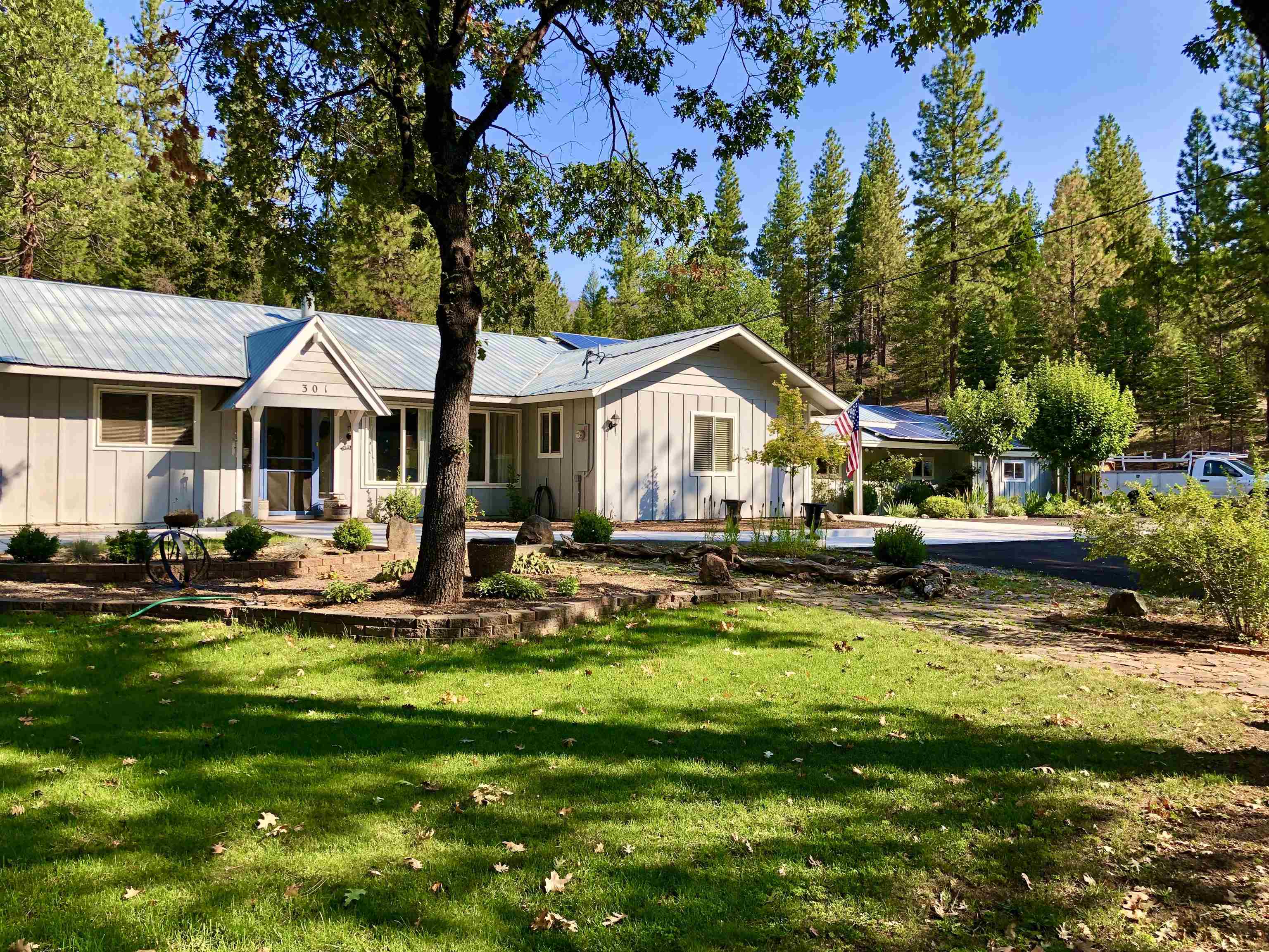 Property Photo:  301 Country Road  CA 95947 