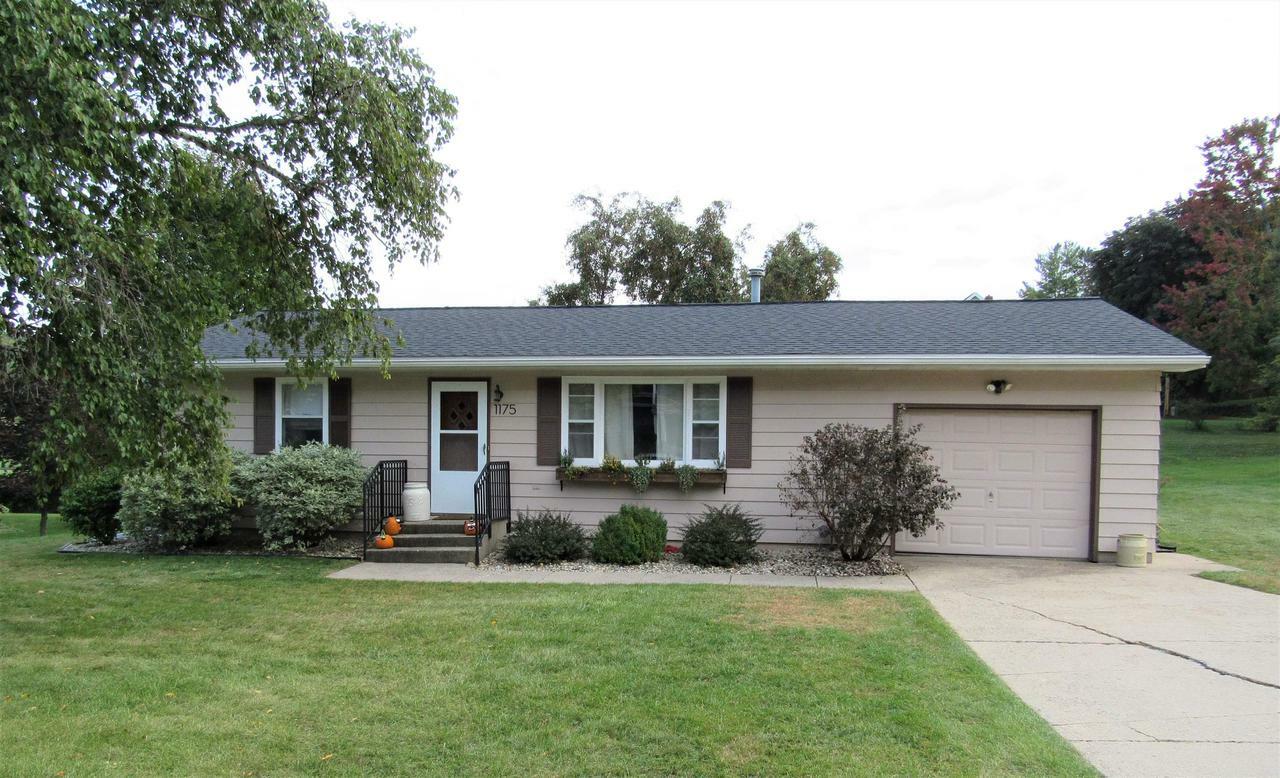 Property Photo:  1175 Maple Street  WI 53577 