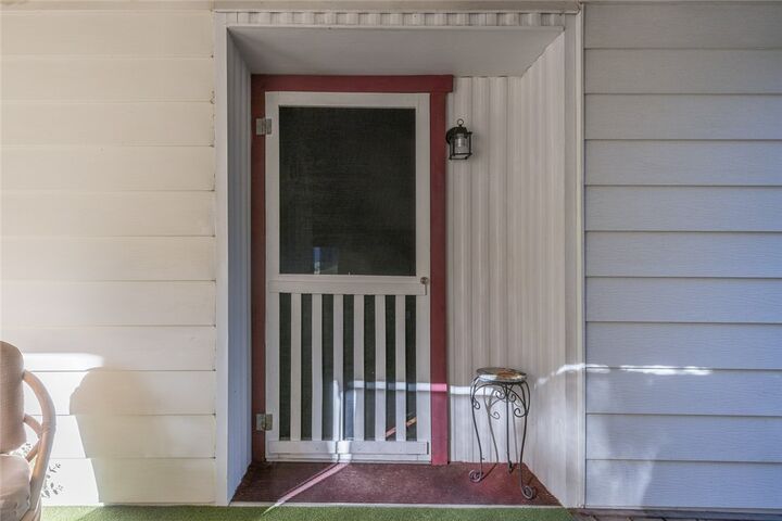 Property Photo:  4878 Leonard Sp10  CA 95338 