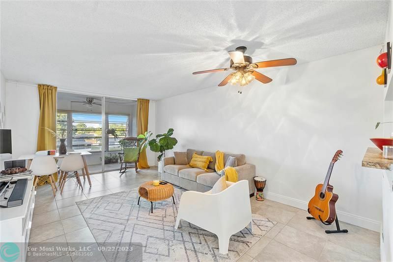 Property Photo: 9150 NE Lime Bay Blvd 302 FL 33321