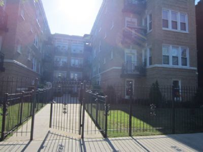 Property Photo:  