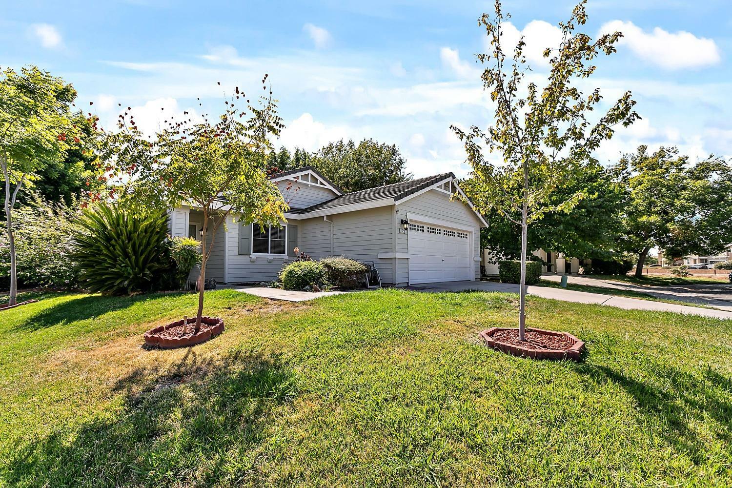 Property Photo:  29 Southbury Court  CA 95835 