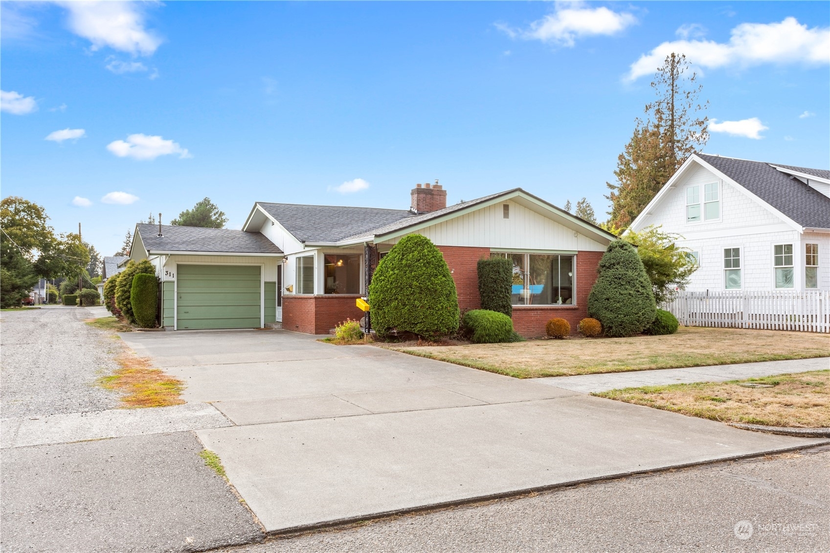 Property Photo:  311 8th Street  WA 98264 