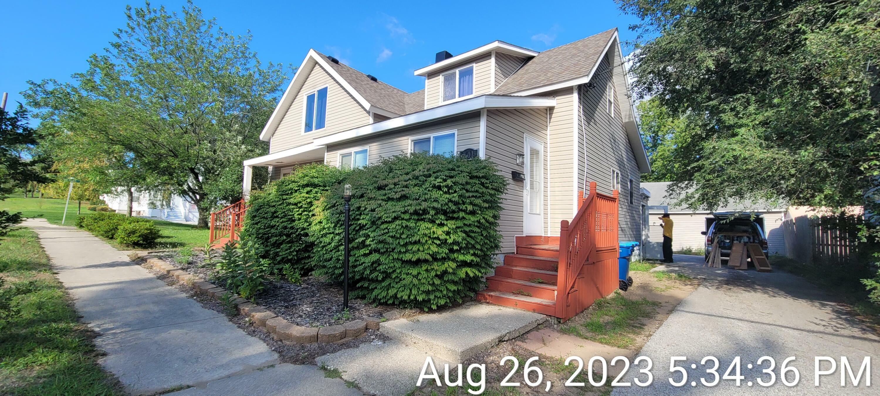 Property Photo:  601 S Madison Street  MI 49431 