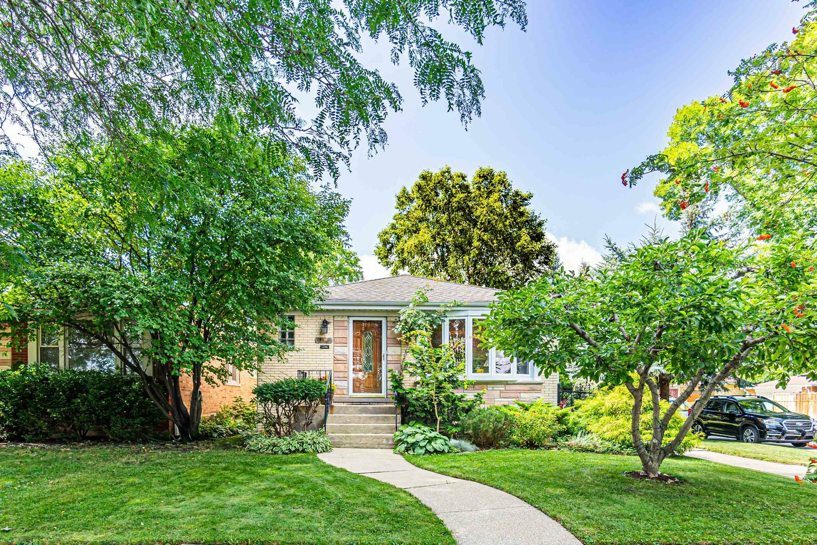 Property Photo: 4858 N Nashville Avenue IL 60656