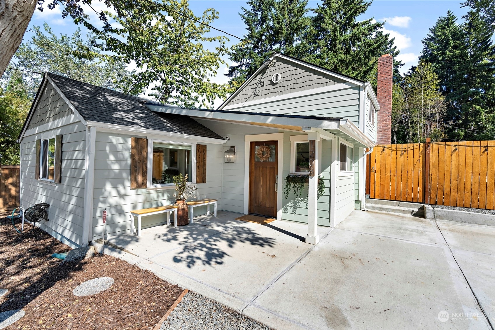 Property Photo: 1208 13th Avenue WA 98354