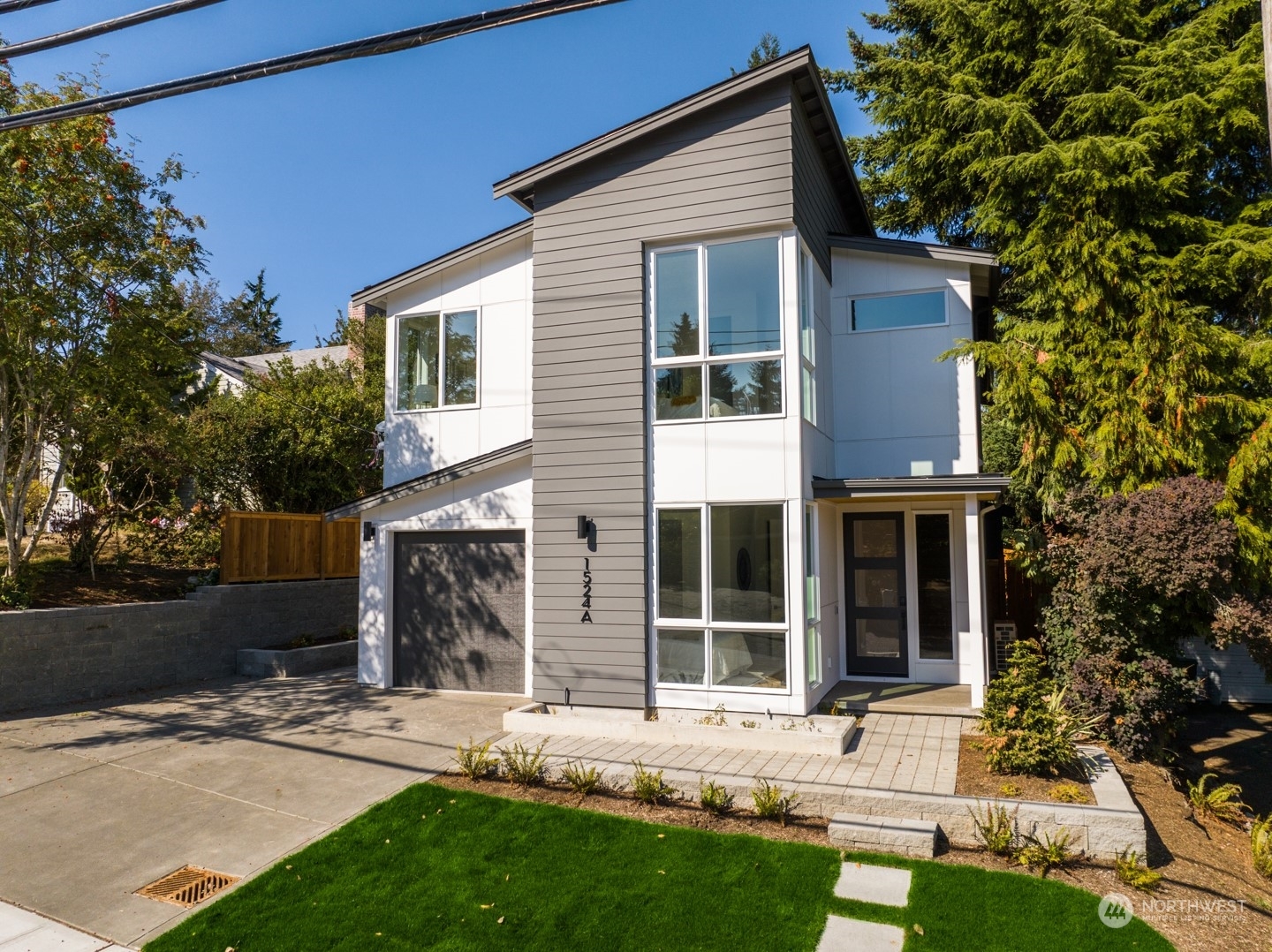 Property Photo: 1524 NE 90th Street A WA 98115