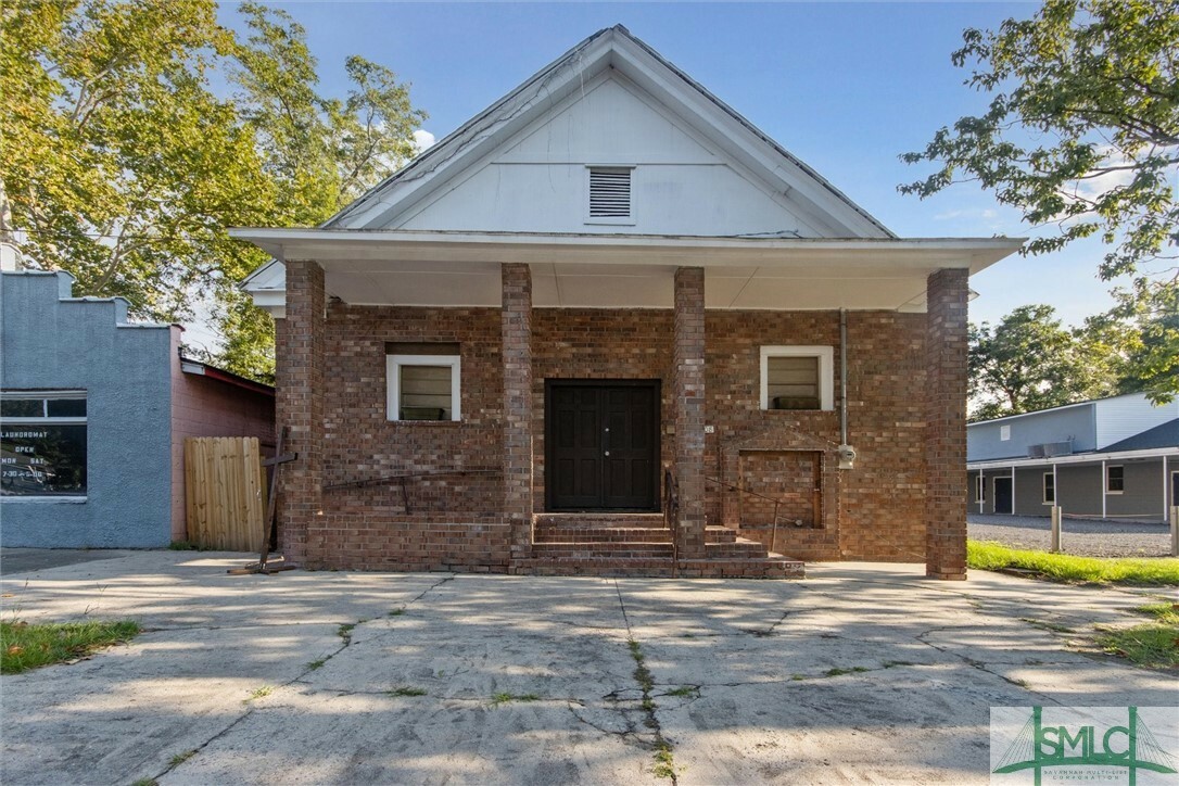 1008 E Gwinnett Street  Savannah GA 31401 photo