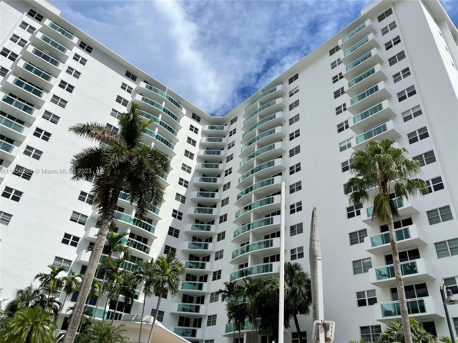 Property Photo:  3001 S Ocean Dr 535  FL 33019 