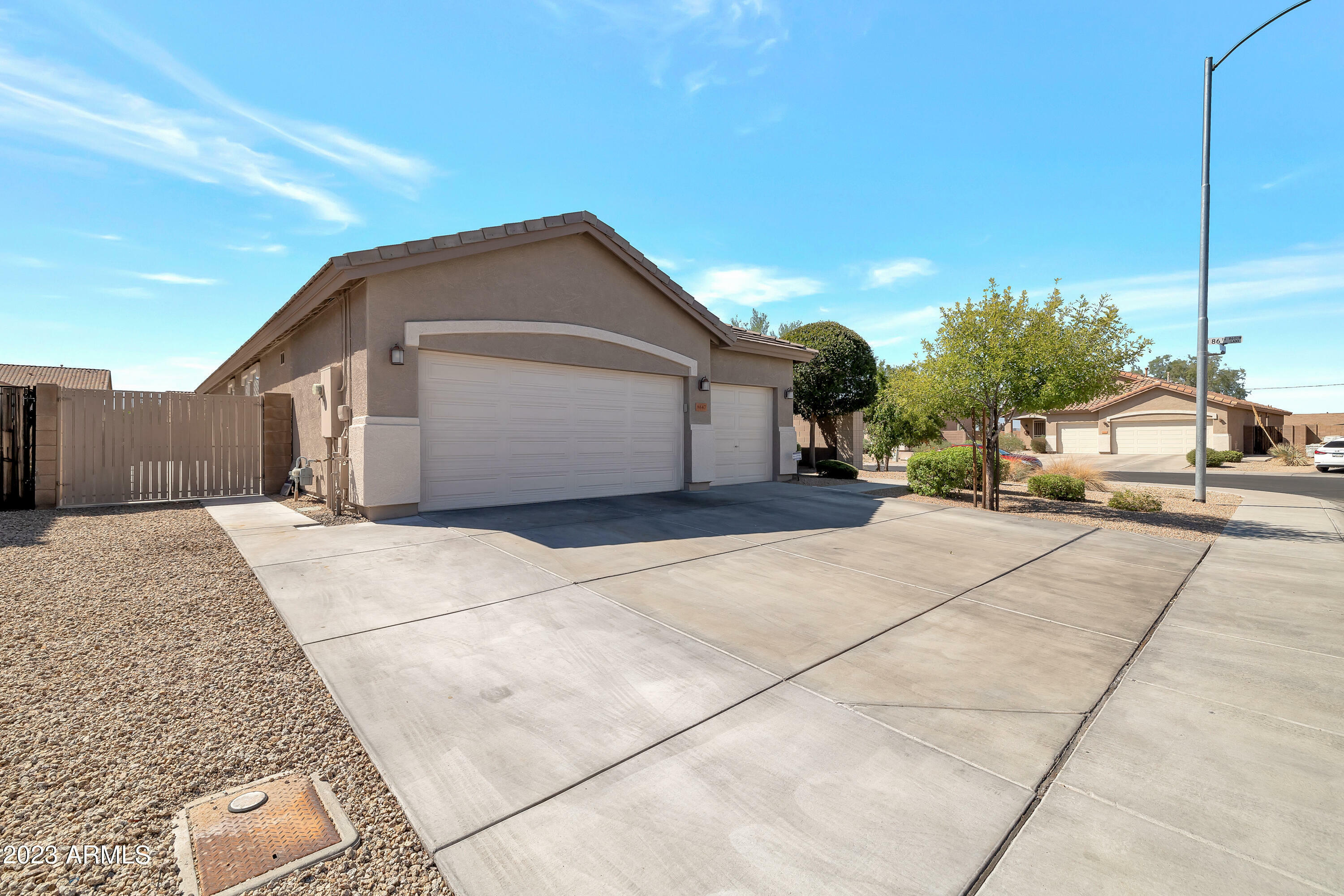 Property Photo: 8647 W Brown Street AZ 85345