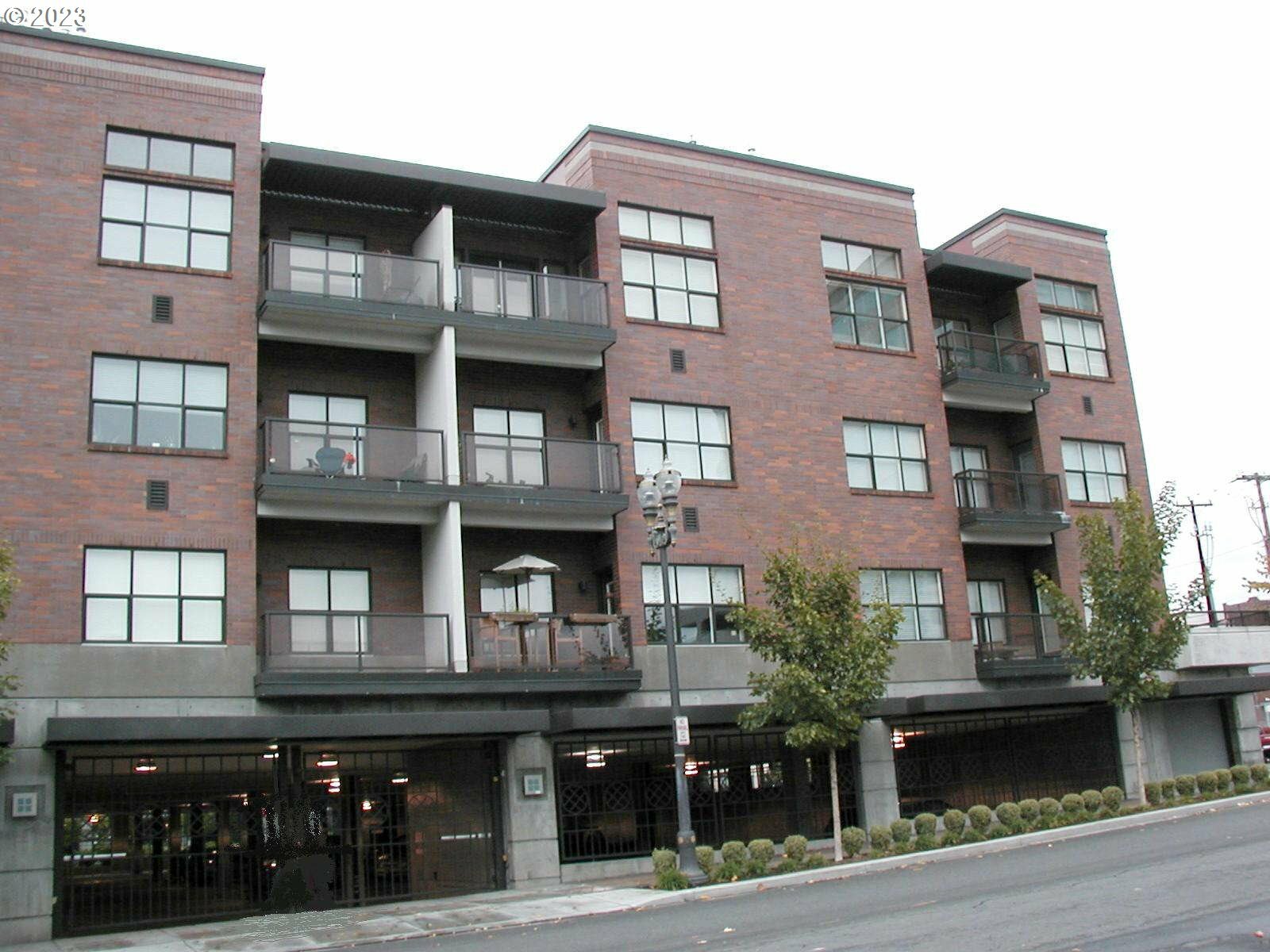 300 W 8th St 416  Vancouver WA 98660 photo
