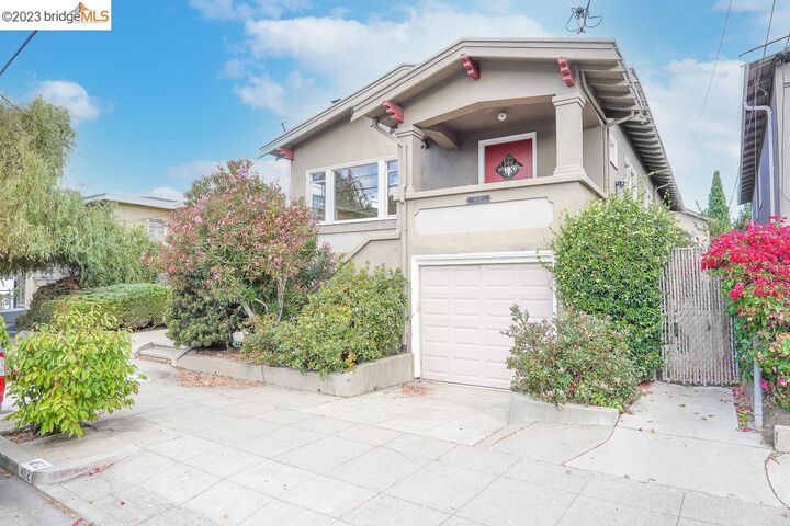 452 42nd St  Oakland CA 94609 photo