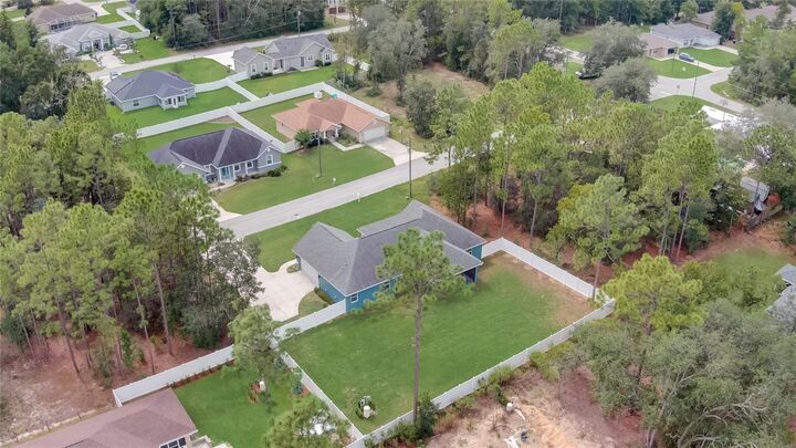 Property Photo: 8845 SE 161st Place FL 34491