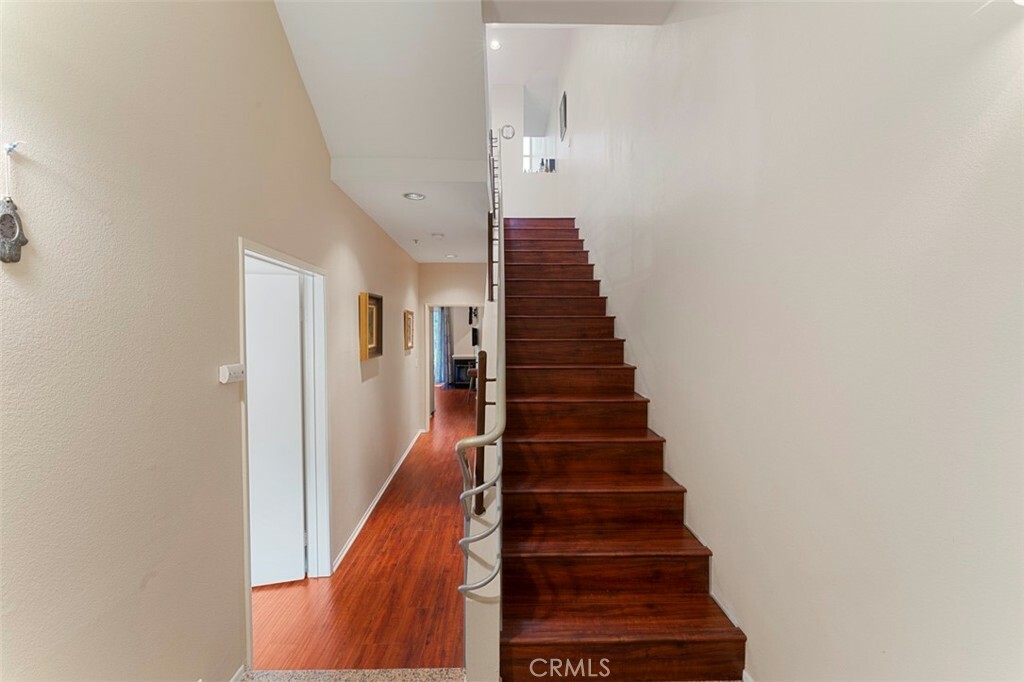 Property Photo:  3944 Kentucky Drive 8  CA 90068 