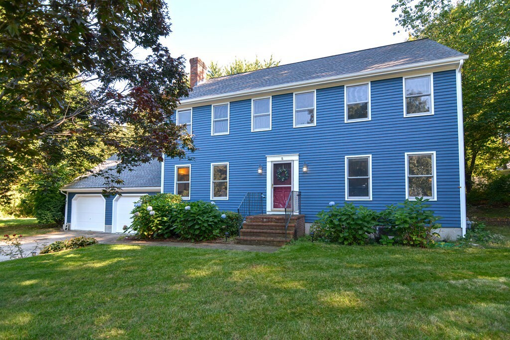 Property Photo: 5 Gagas Ln MA 01752