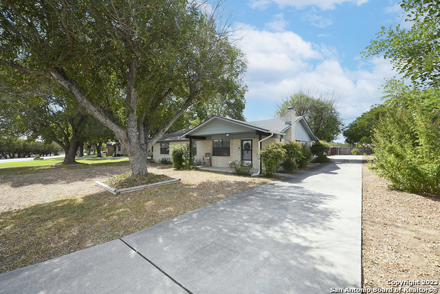 Property Photo: 140 Adam St TX 78130