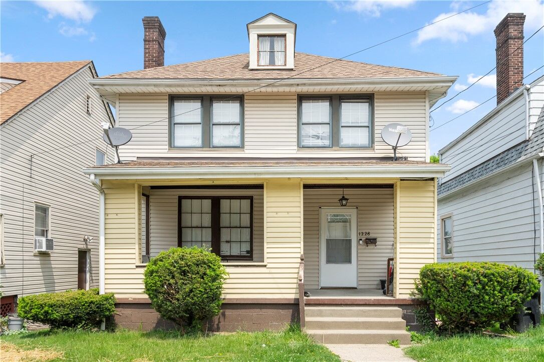 Property Photo: 1228 Irwin St PA 15001