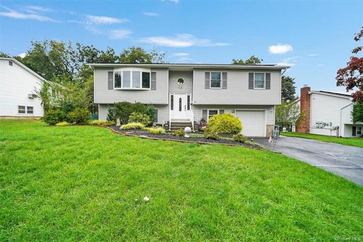 21 Roman Acres Drive  Garnerville NY 10923 photo